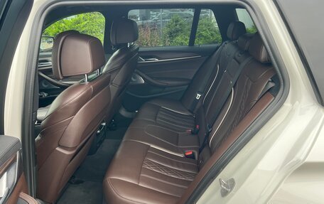 BMW 5 серия, 2019 год, 3 700 000 рублей, 14 фотография