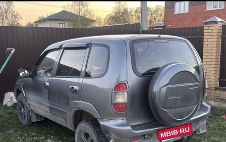 Chevrolet Niva I рестайлинг, 2006 год, 365 000 рублей, 2 фотография