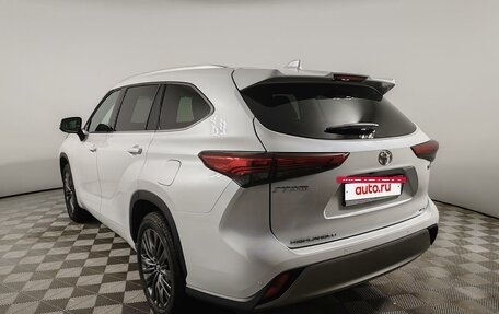 Toyota Highlander, 2026 год, 5 790 000 рублей, 6 фотография