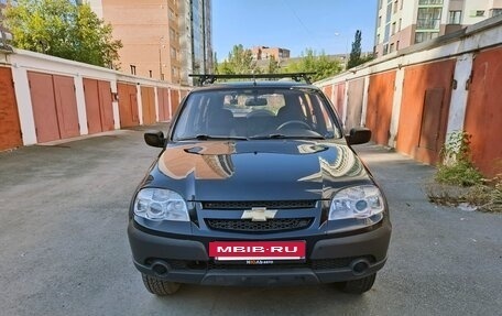 Chevrolet Niva I рестайлинг, 2009 год, 630 000 рублей, 5 фотография