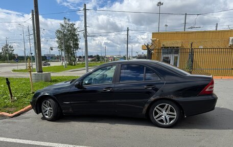 Mercedes-Benz C-Класс, 2004 год, 450 000 рублей, 3 фотография