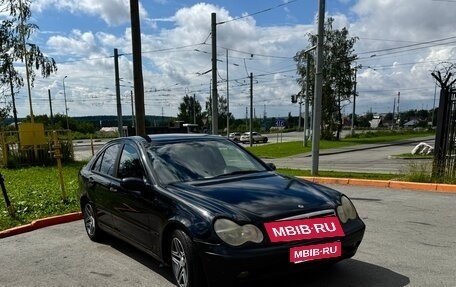 Mercedes-Benz C-Класс, 2004 год, 450 000 рублей, 2 фотография