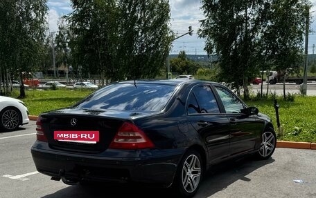 Mercedes-Benz C-Класс, 2004 год, 450 000 рублей, 5 фотография