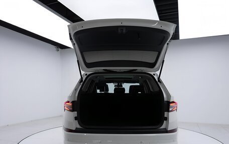 Skoda Kodiaq I, 2025 год, 3 700 757 рублей, 14 фотография