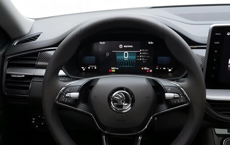 Skoda Kodiaq I, 2025 год, 3 700 757 рублей, 8 фотография
