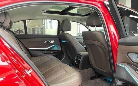 BMW 3 серия, 2023 год, 3 370 000 рублей, 16 фотография