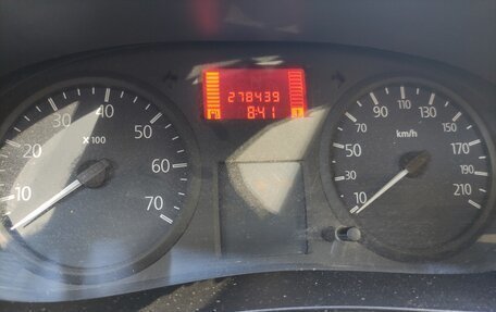Renault Kangoo II рестайлинг, 2006 год, 300 000 рублей, 13 фотография
