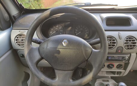 Renault Kangoo II рестайлинг, 2006 год, 300 000 рублей, 12 фотография