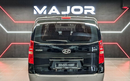 Hyundai H-1 II рестайлинг, 2021 год, 3 195 000 рублей, 6 фотография
