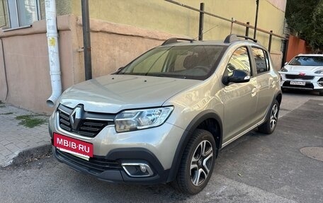 Renault Sandero II рестайлинг, 2018 год, 1 300 000 рублей, 3 фотография
