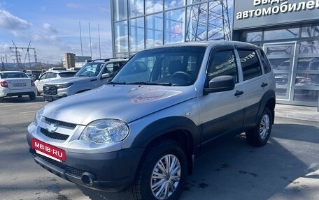 Chevrolet Niva I рестайлинг, 2020 год, 849 000 рублей, 2 фотография