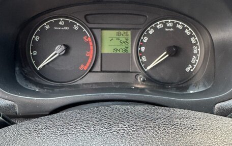 Skoda Fabia II, 2009 год, 399 999 рублей, 6 фотография