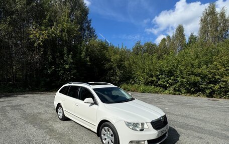 Skoda Superb III рестайлинг, 2012 год, 1 070 000 рублей, 2 фотография