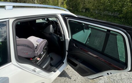 Skoda Superb III рестайлинг, 2012 год, 1 070 000 рублей, 15 фотография