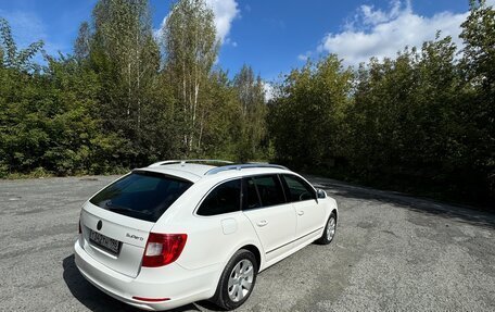 Skoda Superb III рестайлинг, 2012 год, 1 070 000 рублей, 3 фотография