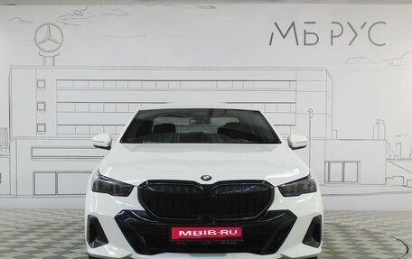 BMW 5 серия, 2023 год, 7 850 000 рублей, 4 фотография