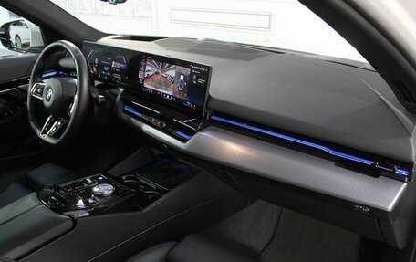 BMW 5 серия, 2023 год, 7 850 000 рублей, 31 фотография