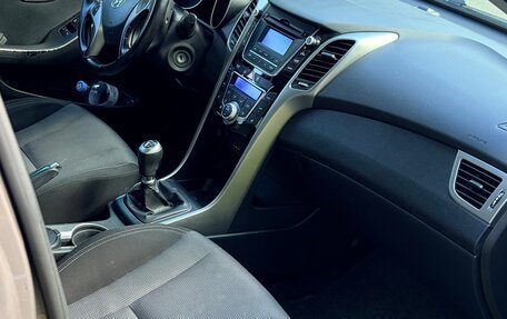 Hyundai i30 II рестайлинг, 2013 год, 850 000 рублей, 11 фотография