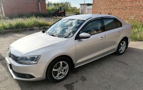 Volkswagen Jetta VI, 2014 год, 1 050 000 рублей, 4 фотография