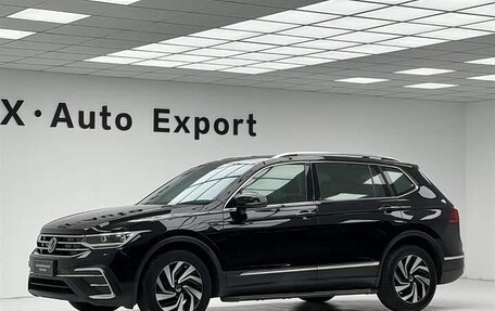 Volkswagen Tiguan II, 2022 год, 2 770 000 рублей, 7 фотография