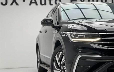 Volkswagen Tiguan II, 2022 год, 2 770 000 рублей, 5 фотография