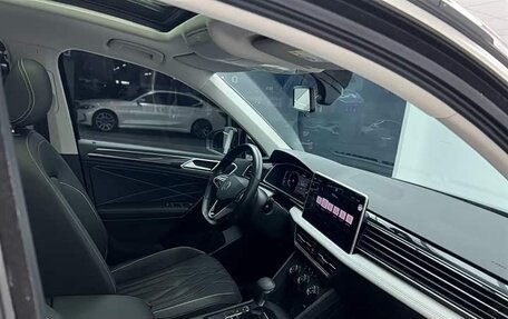 Volkswagen Tiguan II, 2022 год, 2 770 000 рублей, 17 фотография