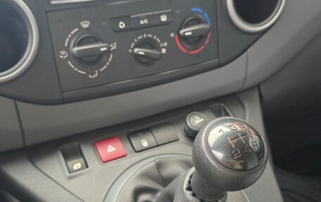 Peugeot Partner II рестайлинг 2, 2013 год, 1 050 000 рублей, 6 фотография