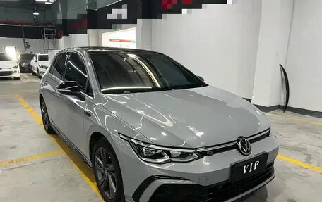 Volkswagen Golf VIII, 2022 год, 1 880 000 рублей, 3 фотография