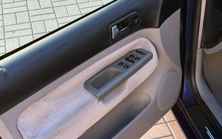 Volkswagen Golf IV, 2000 год, 350 000 рублей, 11 фотография