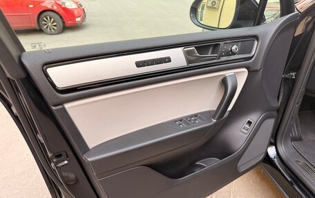 Volkswagen Touareg III, 2017 год, 4 500 000 рублей, 12 фотография