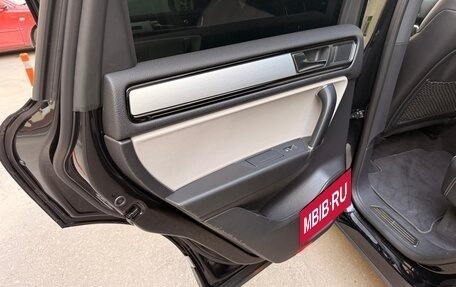 Volkswagen Touareg III, 2017 год, 4 500 000 рублей, 14 фотография