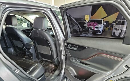 Jaguar F-Pace, 2018 год, 3 149 000 рублей, 19 фотография