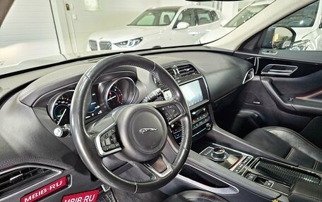 Jaguar F-Pace, 2018 год, 3 149 000 рублей, 12 фотография