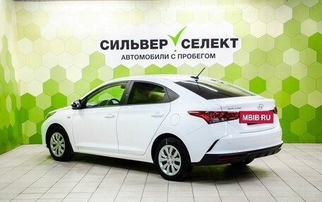 Hyundai Solaris II рестайлинг, 2021 год, 1 400 000 рублей, 6 фотография