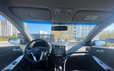 Hyundai Solaris II рестайлинг, 2012 год, 700 000 рублей, 9 фотография