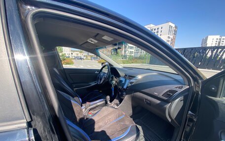 Hyundai Solaris II рестайлинг, 2012 год, 700 000 рублей, 12 фотография