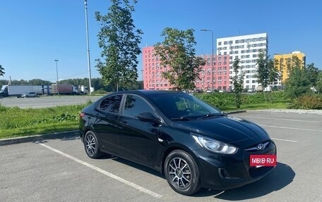 Hyundai Solaris II рестайлинг, 2012 год, 700 000 рублей, 3 фотография
