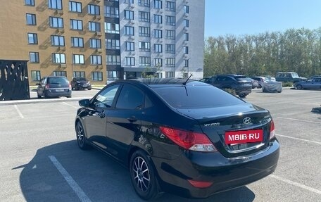 Hyundai Solaris II рестайлинг, 2012 год, 700 000 рублей, 7 фотография