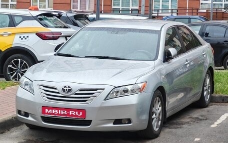 Toyota Camry, 2007 год, 930 000 рублей, 2 фотография