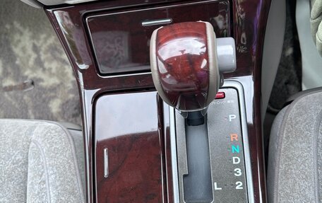 Toyota Crown, 2002 год, 2 000 000 рублей, 12 фотография