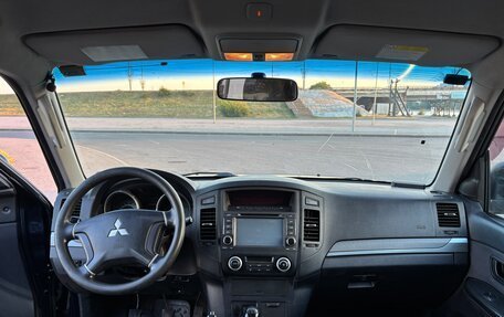 Mitsubishi Pajero IV, 2010 год, 2 000 000 рублей, 7 фотография