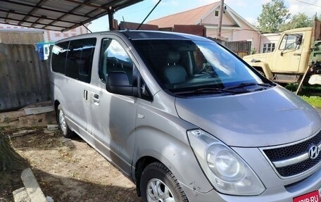 Hyundai H-1 II рестайлинг, 2010 год, 1 100 000 рублей, 4 фотография