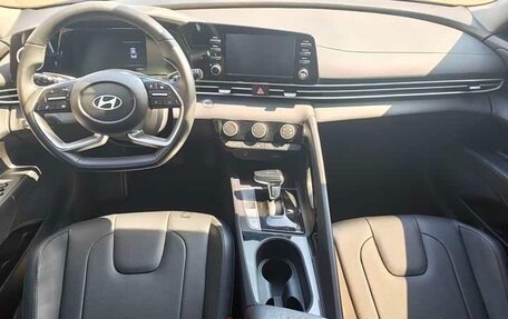 Hyundai Elantra, 2024 год, 1 430 000 рублей, 4 фотография