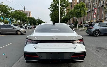 Hyundai Elantra, 2023 год, 1 410 000 рублей, 10 фотография