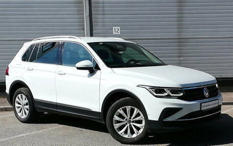 Volkswagen Tiguan II, 2022 год, 2 899 000 рублей, 3 фотография