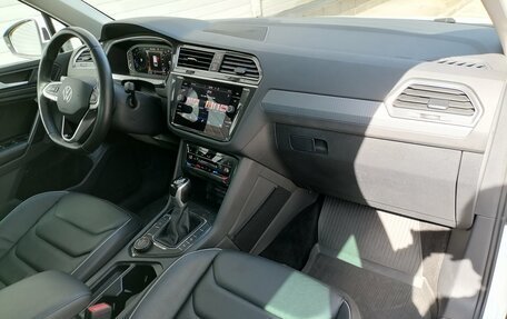 Volkswagen Tiguan II, 2022 год, 2 899 000 рублей, 10 фотография