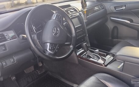 Toyota Camry, 2017 год, 2 350 000 рублей, 10 фотография