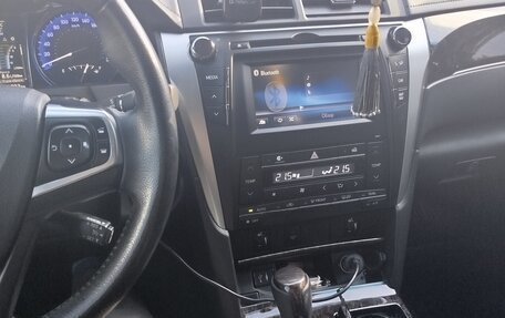 Toyota Camry, 2017 год, 2 350 000 рублей, 5 фотография