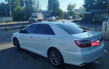 Toyota Camry, 2017 год, 2 350 000 рублей, 12 фотография