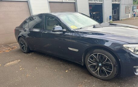 BMW 7 серия, 2014 год, 1 990 000 рублей, 4 фотография